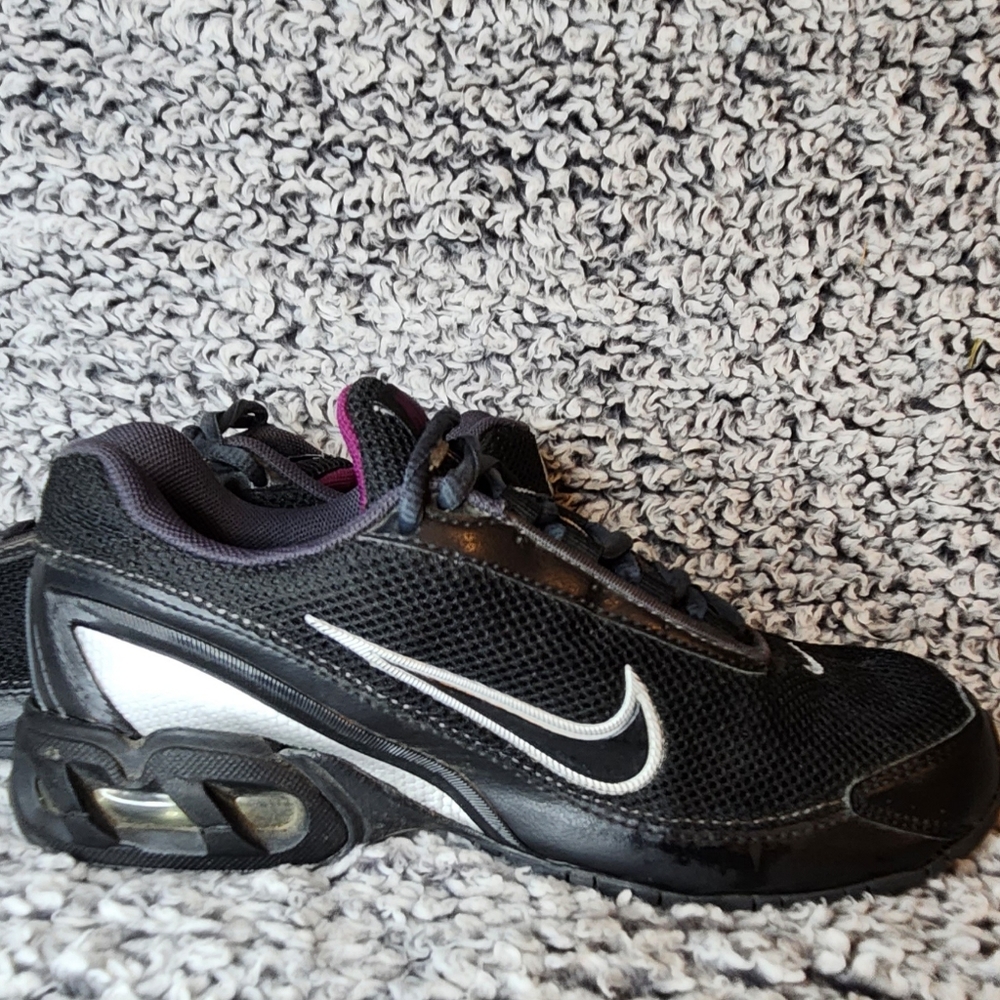 Nike Air Torch 3 Running/Walking Shoe 319117-002 Black/Plum/Silver Women’s 6.5